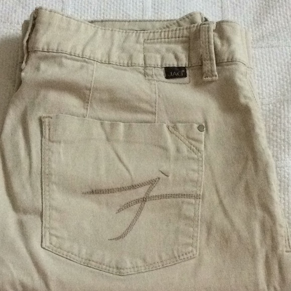 JAG SHORTS SIZE 6 - Picture 2 of 6